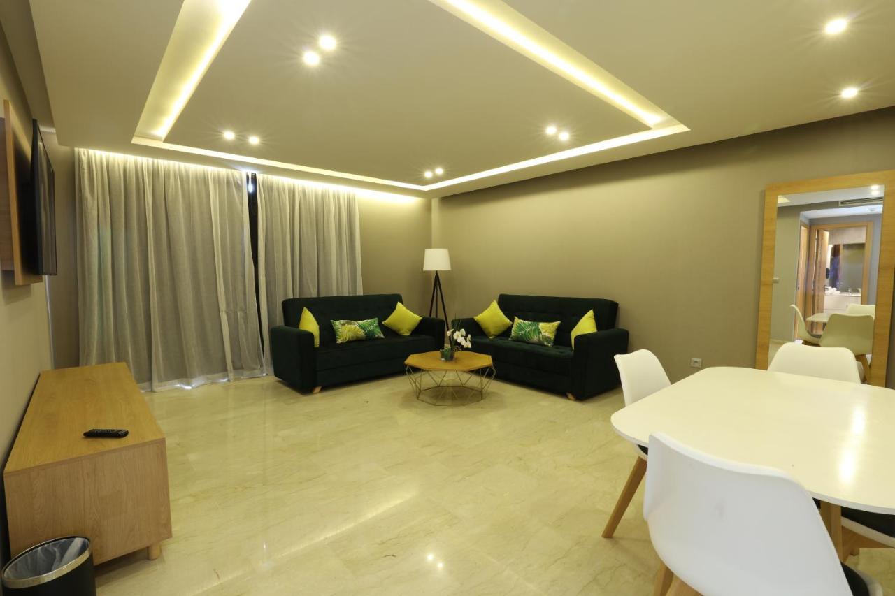 Hotel Mid Town 4*