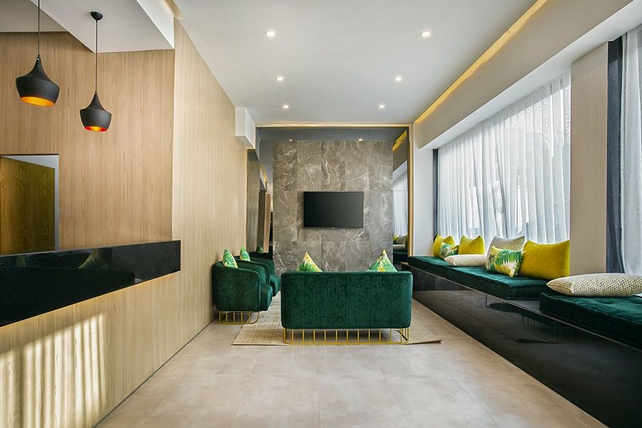 Mid Town 4*